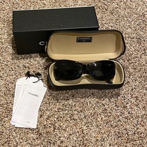 Authentic Chanel Sunglasses!!!!!🔥😍